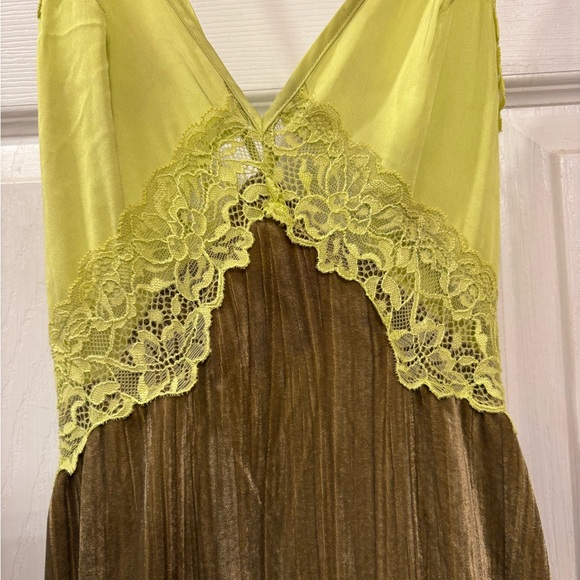 Free People Intimately Let's Get Away Maxi In Chartreuse Combo Women’s Large - Picture 5 of 11